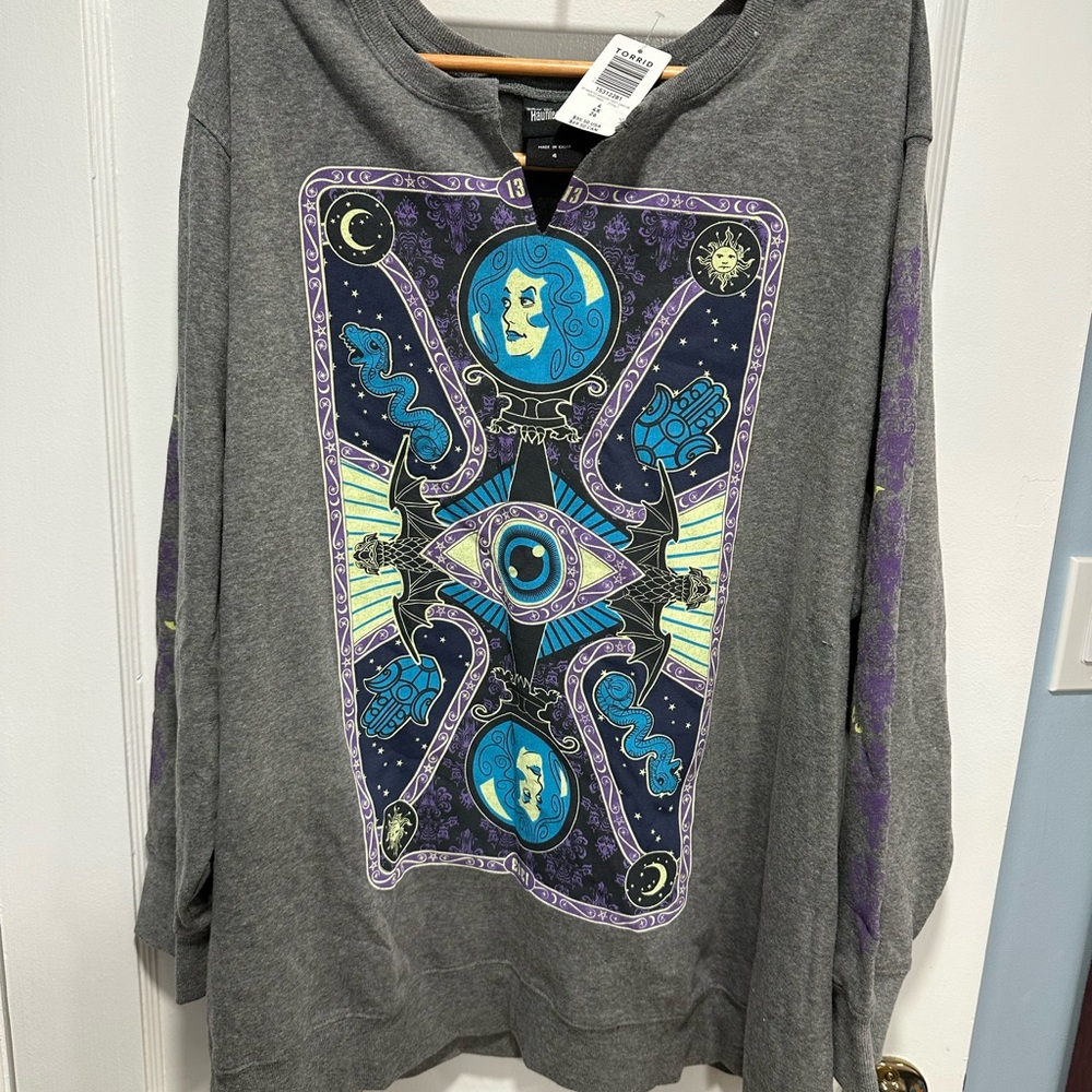 Gray Graphic Sweatshirt with disneys the haunted mansion Design